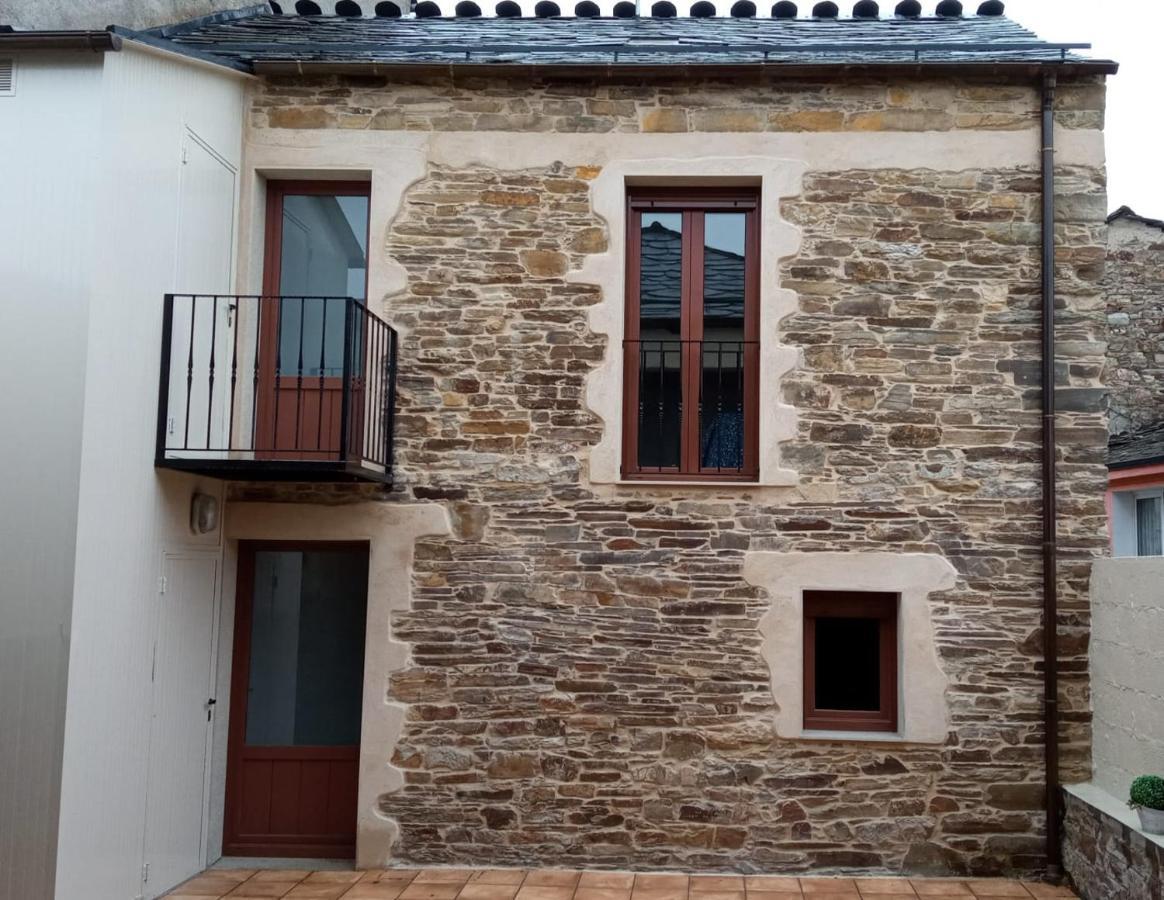 Apartamentos Fons Sacrata A Fonsagrada ภายนอก รูปภาพ